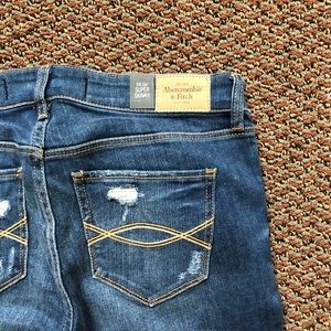 ABERCROMBIE JEANS